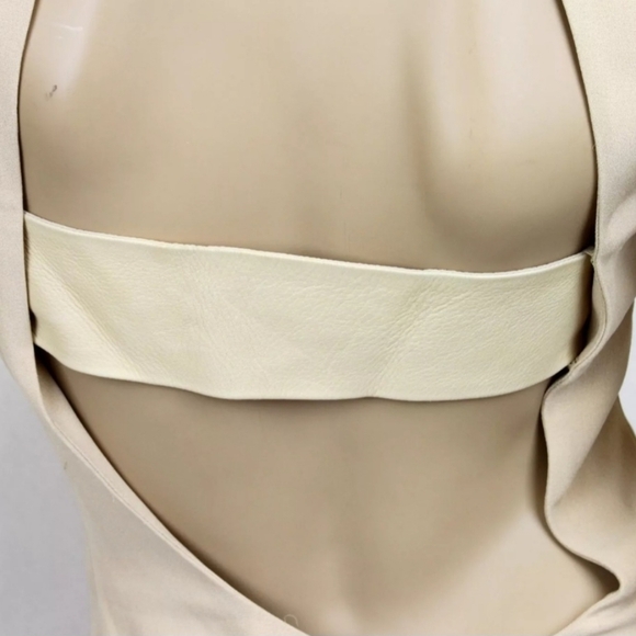 GUCCI Beige Silk Backless Shift Dress with Leather Strap Detail, NWT - Picture 5 of 9
